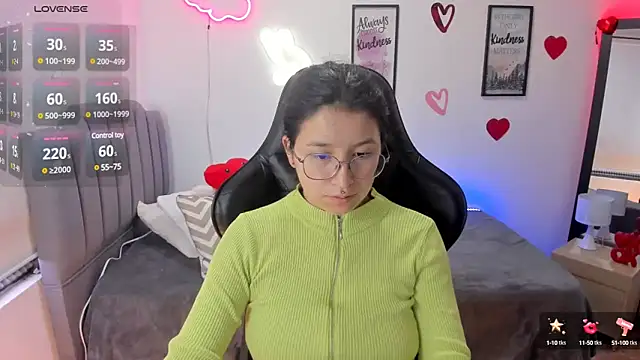 Amy joones online show from 02/19/25, 01:39