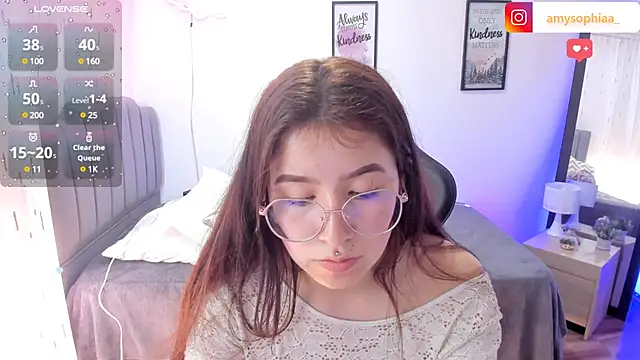 Amy joones online show from 03/18/25, 04:48