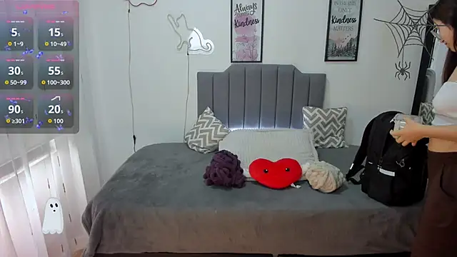 Amy joones online show from 10/20/25, 01:00