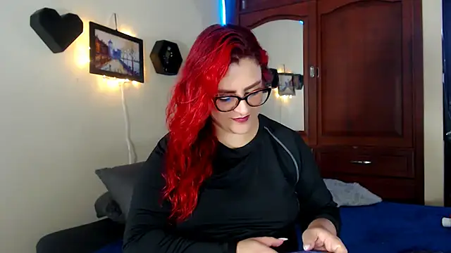 violetaredbitch online show from 11/11/25, 01:11