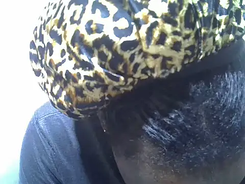 Snapshot of miss_tash chatting on 10/30/25, 07:36 miss tash online show from 10/30/25, 07:36