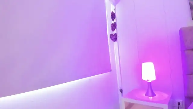 Julianaa Castro  online show from 01/21/25, 02:59