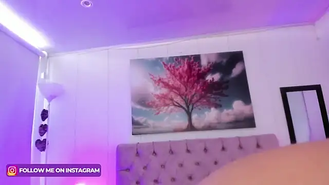 Julianaa Castro  online show from 01/21/25, 06:02