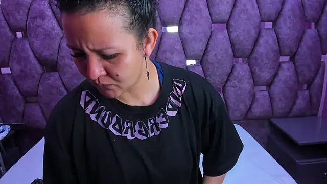 AlaSmith online show from 10/21/25, 01:17