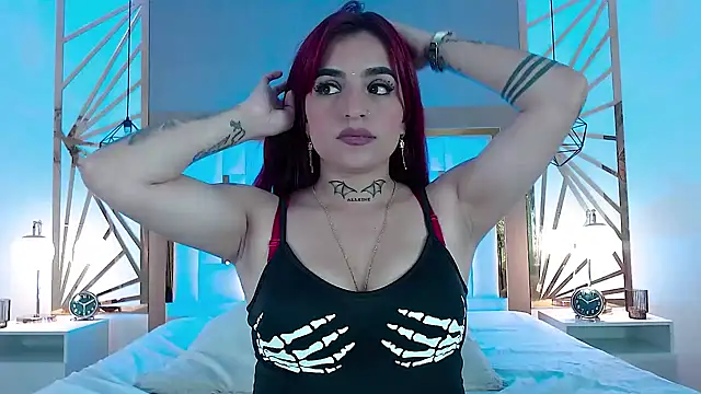 Snapshot of valeriee_millerr_ chatting on 12/04/24, 04:49 valeriee millerr online show from 12/04/24, 04:49