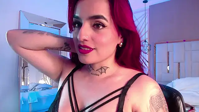Snapshot of valeriee_millerr_ chatting on 03/04/25, 06:18 valeriee millerr online show from 03/04/25, 06:18