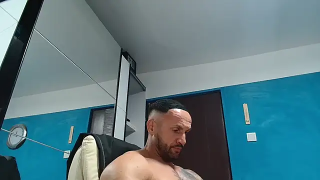 Magnificmuscles89 online show from 10/06/25, 09:12