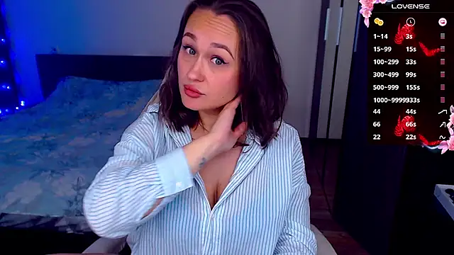 Cutie-Melanie online show from 10/19/25, 12:11