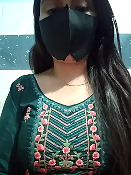 Snapshot of Aishwaryaa_69 chatting on 02/05/25, 02:37 Aishwaryaa 69 online show from 02/05/25, 02:37