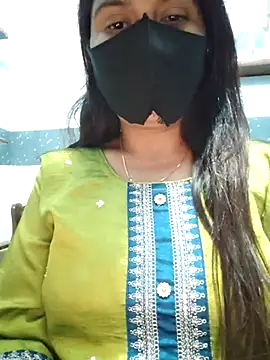 Snapshot of Aishwaryaa_69 chatting on 02/06/25, 11:43 Aishwaryaa 69 online show from 02/06/25, 11:43