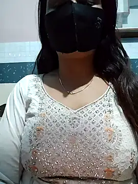 Snapshot of Aishwaryaa_69 chatting on 02/08/25, 03:31 Aishwaryaa 69 online show from 02/08/25, 03:31