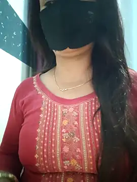 Snapshot of Aishwaryaa_69 chatting on 02/24/25, 11:43 Aishwaryaa 69 online show from 02/24/25, 11:43