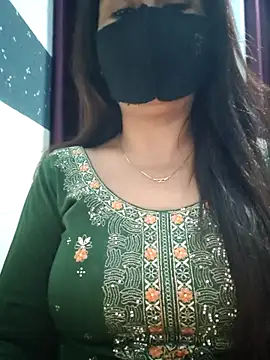 Snapshot of Aishwaryaa_69 chatting on 02/27/25, 11:41 Aishwaryaa 69 online show from 02/27/25, 11:41