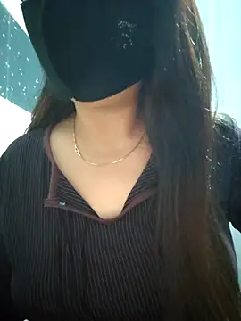 Snapshot of Aishwaryaa_69 chatting on 03/06/25, 02:41 Aishwaryaa 69 online show from 03/06/25, 02:41