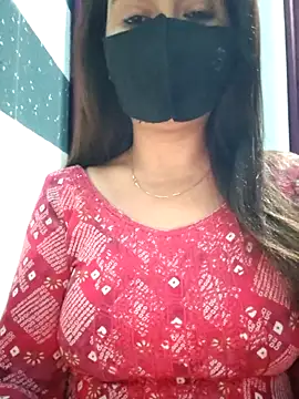 Snapshot of Aishwaryaa_69 chatting on 03/18/25, 03:31 Aishwaryaa 69 online show from 03/18/25, 03:31