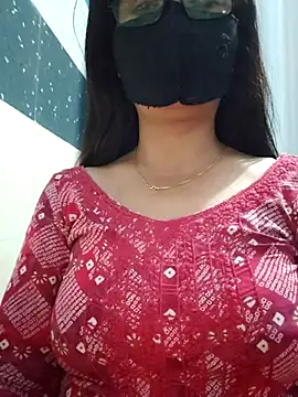 Snapshot of Aishwaryaa_69 chatting on 03/22/25, 04:03 Aishwaryaa 69 online show from 03/22/25, 04:03