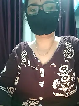 Snapshot of Aishwaryaa_69 chatting on 09/13/25, 04:29 Aishwaryaa 69 online show from 09/13/25, 04:29