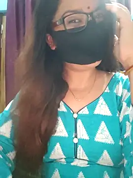 Snapshot of Aishwaryaa_69 chatting on 10/04/25, 03:48 Aishwaryaa 69 online show from 10/04/25, 03:48