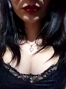 Snapshot of Kitty_Doll69 chatting on 01/05/25, 05:51 Kitty Doll69 online show from 01/05/25, 05:51