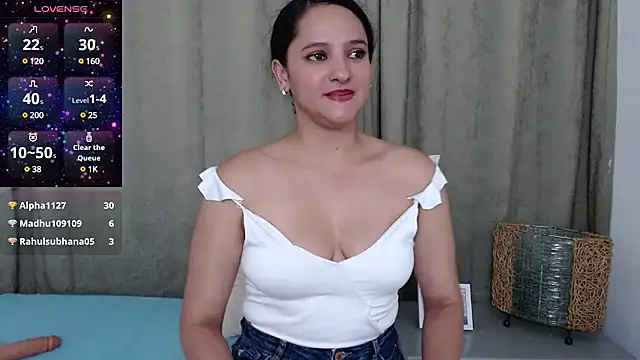 Snapshot of ms_valentina chatting on 01/13/25, 01:13 ms valentina online show from 01/13/25, 01:13