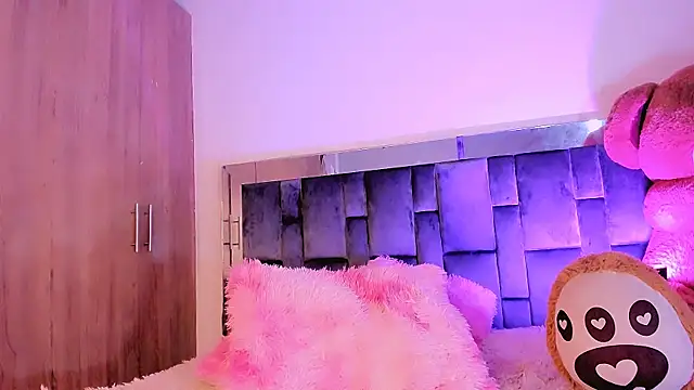 Snapshot of Vianca_Chanel chatting on 01/16/25, 12:12 Vianca Chanel online show from 01/16/25, 12:12