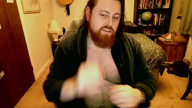 Snapshot of Hairy_Guy30 chatting on 02/07/25, 12:42 Hairy Guy30 online show from 02/07/25, 12:42