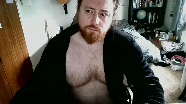 Snapshot of Hairy_Guy30 chatting on 09/14/25, 03:00 Hairy Guy30 online show from 09/14/25, 03:00