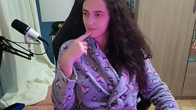 MemiKouki online show from 10/09/25, 05:44