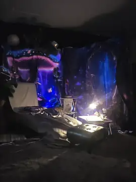 Avaivory online show from 11/16/25, 06:19