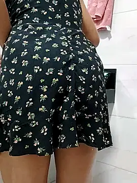 melissa 35  online show from 10/31/25, 05:58