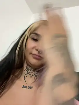 Snapshot of party-naugthysex chatting on 03/16/25, 01:07 party-naugthysex online show from 03/16/25, 01:07