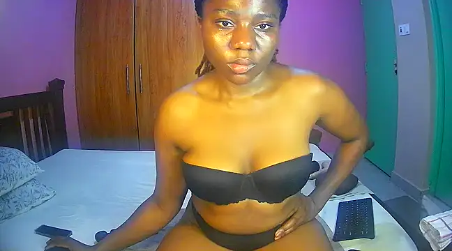 Snapshot of shumi45 chatting on 02/22/25, 03:34 shumi45 online show from 02/22/25, 03:34