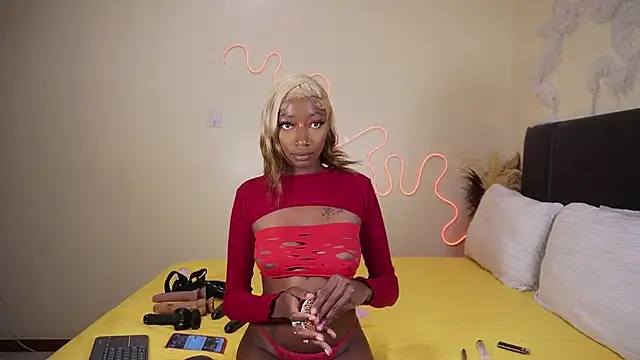 Snapshot of _Watuluv_ chatting on 01/30/25, 04:13  Watuluv  online show from 01/30/25, 04:13