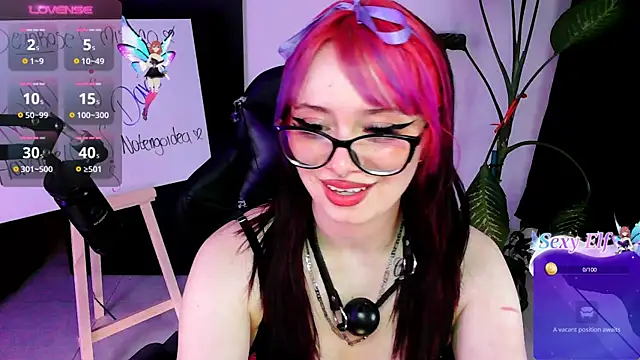 Snapshot of annie_berry chatting on 01/05/25, 01:35 annie berry online show from 01/05/25, 01:35