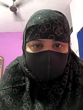 Snapshot of Ruksar-Pathan chatting on 12/27/24, 10:59 Ruksar-Pathan online show from 12/27/24, 10:59