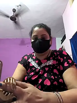 Snapshot of Ruksar-Pathan chatting on 12/30/24, 01:25 Ruksar-Pathan online show from 12/30/24, 01:25