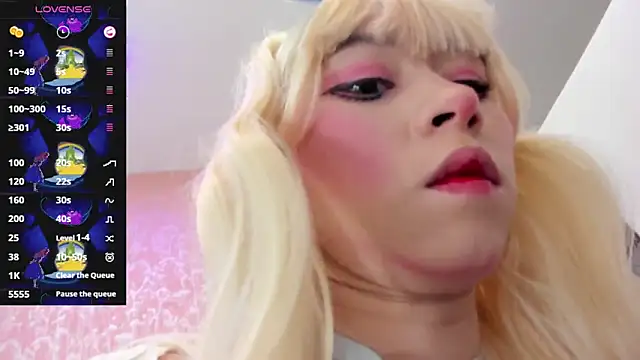 NEZUKO MITSURI online show from 09/27/25, 12:43