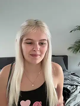 Allylove03 online show from 12/30/24, 09:59