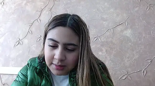 Miabonnett  online show from 02/27/25, 12:02