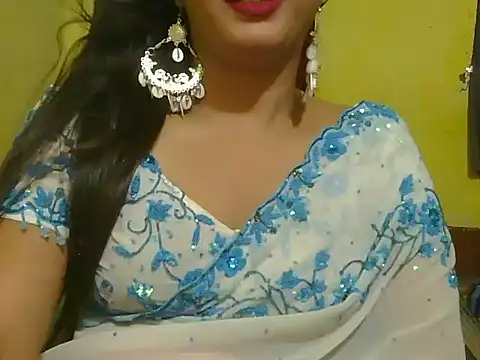 Snapshot of Model-Tanya chatting on 02/11/25, 12:05 Model-Tanya online show from 02/11/25, 12:05