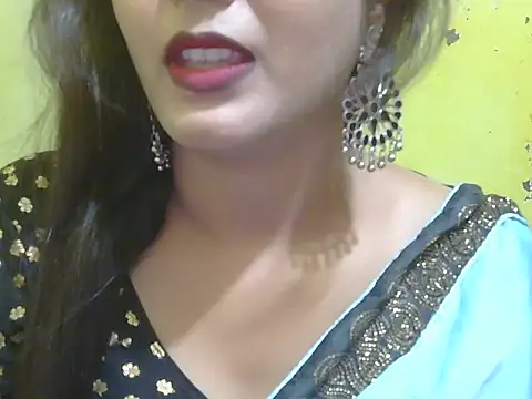 Snapshot of Model-Tanya chatting on 02/13/25, 07:45 Model-Tanya online show from 02/13/25, 07:45