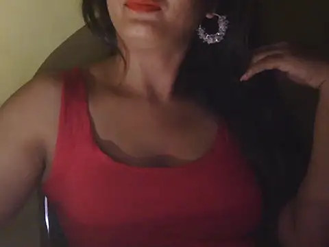 Snapshot of Model-Tanya chatting on 03/15/25, 11:06 Model-Tanya online show from 03/15/25, 11:06