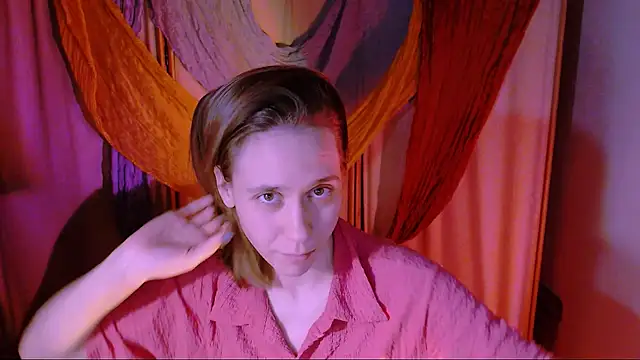 Snapshot of Malinax chatting on 11/09/25, 11:03 Malinax online show from 11/09/25, 11:03