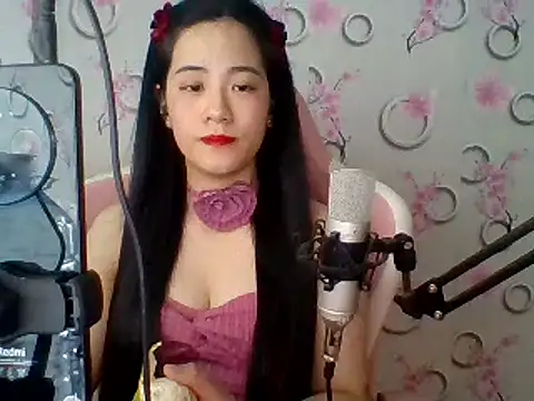 Snapshot of Nana-68 chatting on 02/12/25, 02:10 Nana-68 online show from 02/12/25, 02:10