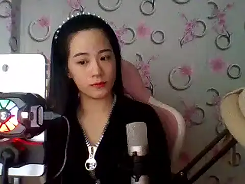 Snapshot of Nana-68 chatting on 03/07/25, 01:29 Nana-68 online show from 03/07/25, 01:29