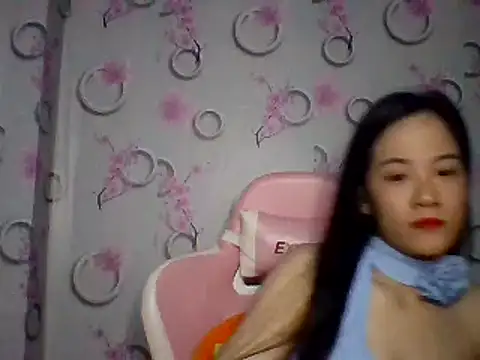 Snapshot of Nana-68 chatting on 10/02/25, 01:29 Nana-68 online show from 10/02/25, 01:29