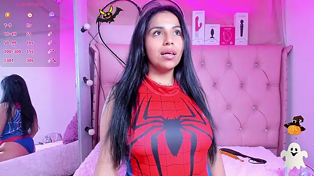 Emma collins23 online show from 10/30/25, 11:22