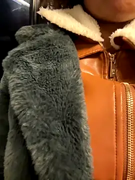 Snapshot of Black_Dolll chatting on 11/07/25, 10:15 Black Dolll online show from 11/07/25, 10:15