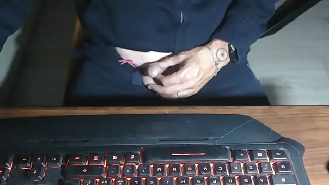 Adri gard online show from 10/21/25, 08:53