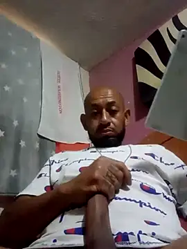 Snapshot of pineda1689 chatting on 03/02/25, 05:14 pineda1689 online show from 03/02/25, 05:14